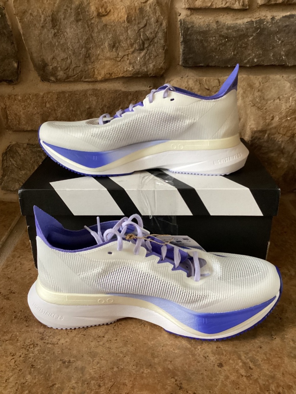 Adidas Adizero Boston Women 8 Cloud White Lucid Blue Cobalt Blue JI4479 NIB - Picture 2 of 9